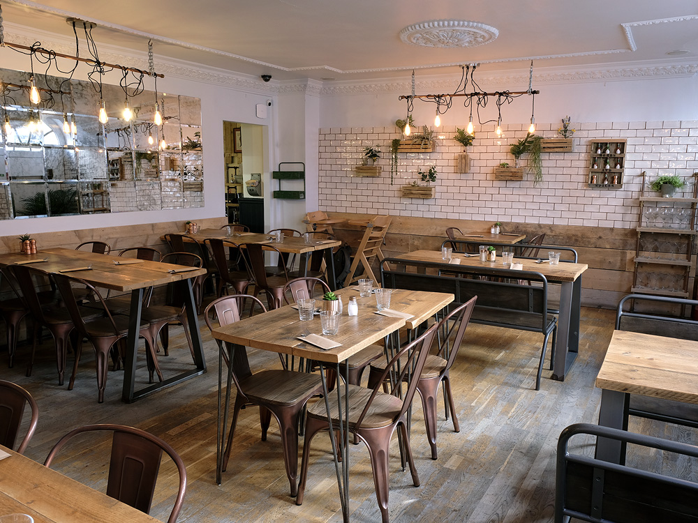The dining room at The Moon & Sixpence