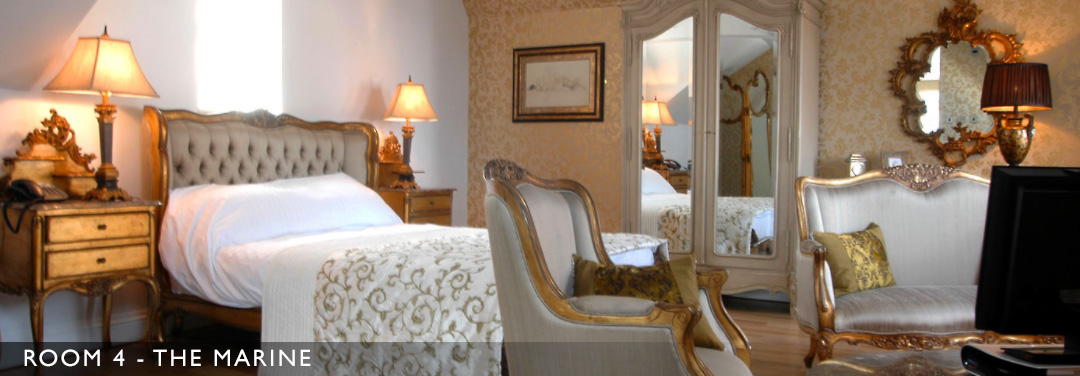 Room details at The Moon & Sixpence